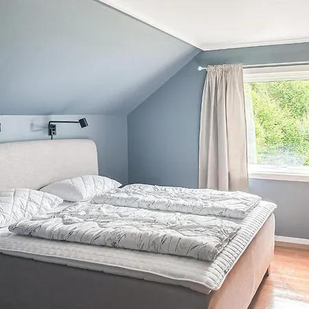 4 Bedroom Awesome In Nedre Vats * Stokka