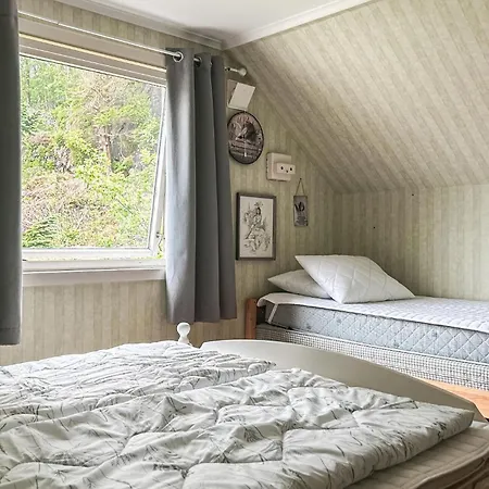 4 Bedroom Awesome In Nedre Vats * Stokka