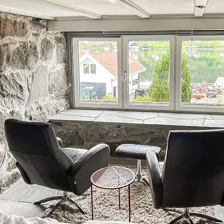 4 Bedroom Awesome In Nedre Vats *