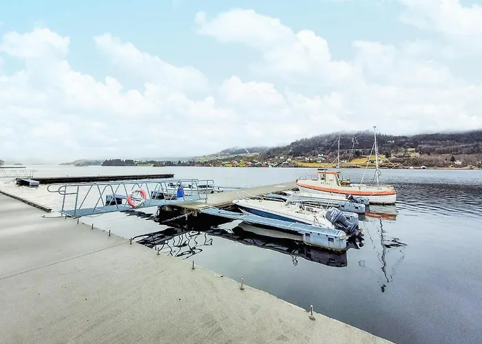 4 Bedroom Awesome In Nedre Vats Feriehus Stokka